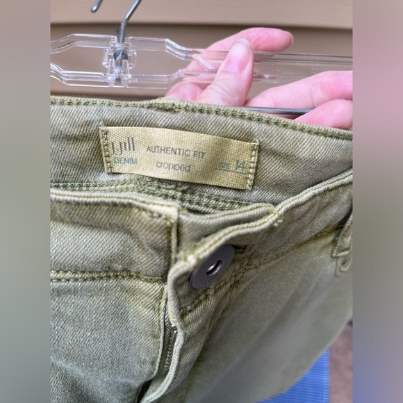 J Jill Denim Authentic Fit Cropped Jeans, Green Fringe Hems, size 14 - Picture 3 of 7